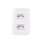 Conjunto 2 Tomadas 2P+T 10A c/placa Branco Linha B3