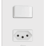 CONJUNTO 1 INTERRUPTOR SIMPLES 10A 250V + 1 TOMADA 2P+T PADRÃO BRASILEIRO 10A 250V - BRANCO - SIMON 20