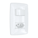 Interruptor simples com tomada 10A placa branca Blux Finesse 150819