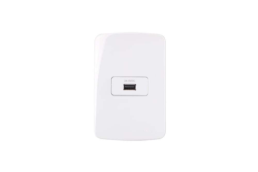 19456-CONJ-1-TOMADA-CARREGADOR-USB-2A-BIV-4X2-BR-B3.jpg Tomada Carregador USB 2A Bivolt com Placa Margirius B3 Branca - Imagem 1