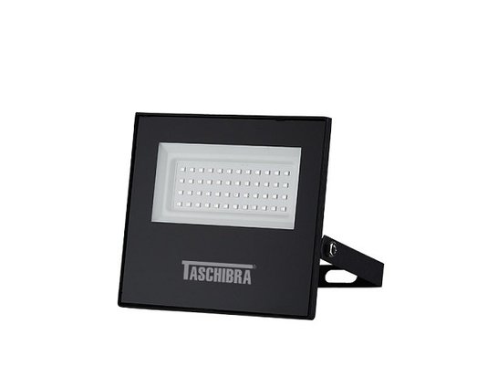 refletor-led-50w-luz-verde-preto-taschibra-637fc2e8140be-1.jpg Refletor LED verde 50W Taschibra - Imagem 1